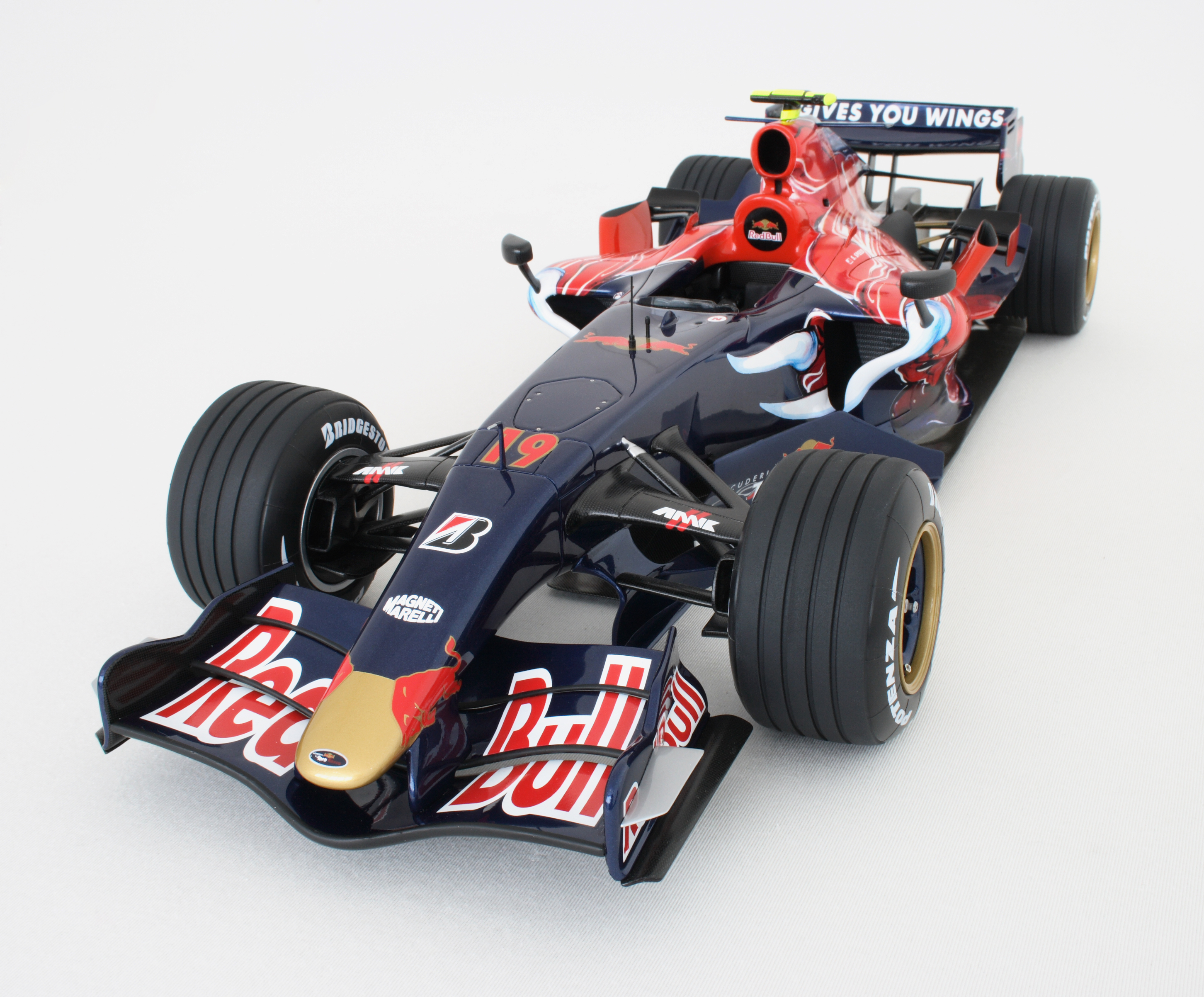 Toro Rosso STR2