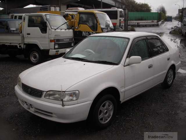 Nissan Bluebird SSS 18 XE Saloon