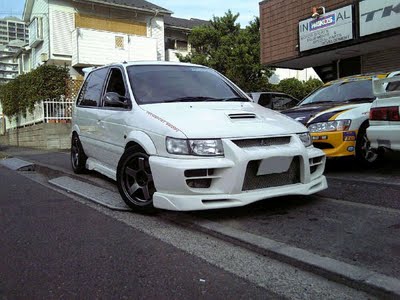 Mitsubishi RVR Evolution