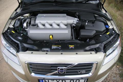 Volvo S80 V8