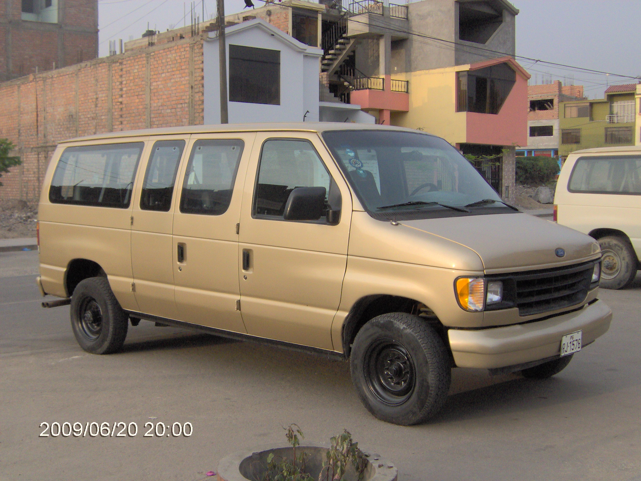 Ford Econoline Club Wagon Picture 12 Reviews News Specs Buy Car