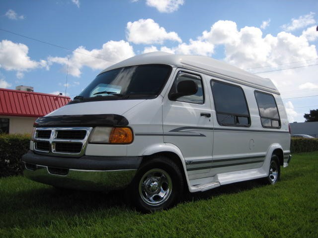 РњРёРЅРёРІСЌРЅ dodge Ram van