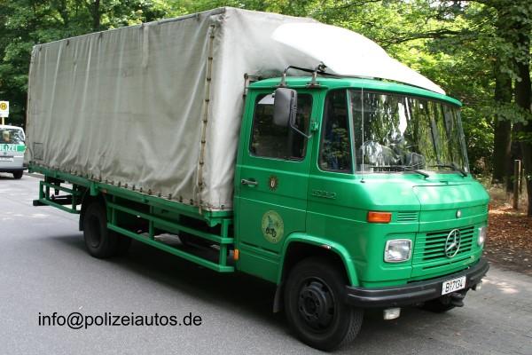 Mercedes-Benz 608D Mercedes-Benz 608D