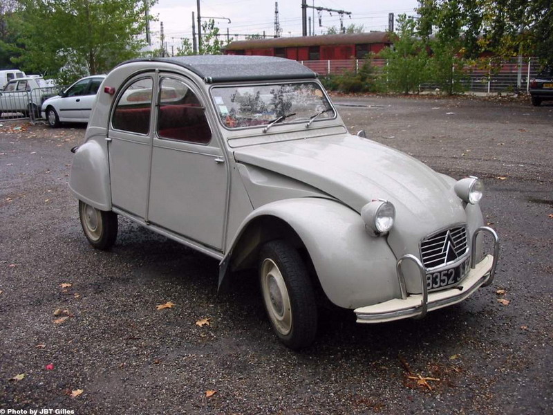 Citroen 2CV AZM