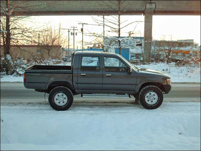 Toyota Hi Lux 4x4 Crew Cab