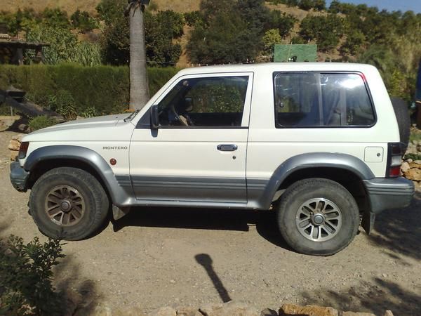 Mitsubishi Montero V6