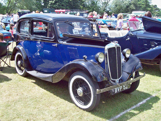 Morris Eight 4dr saloon