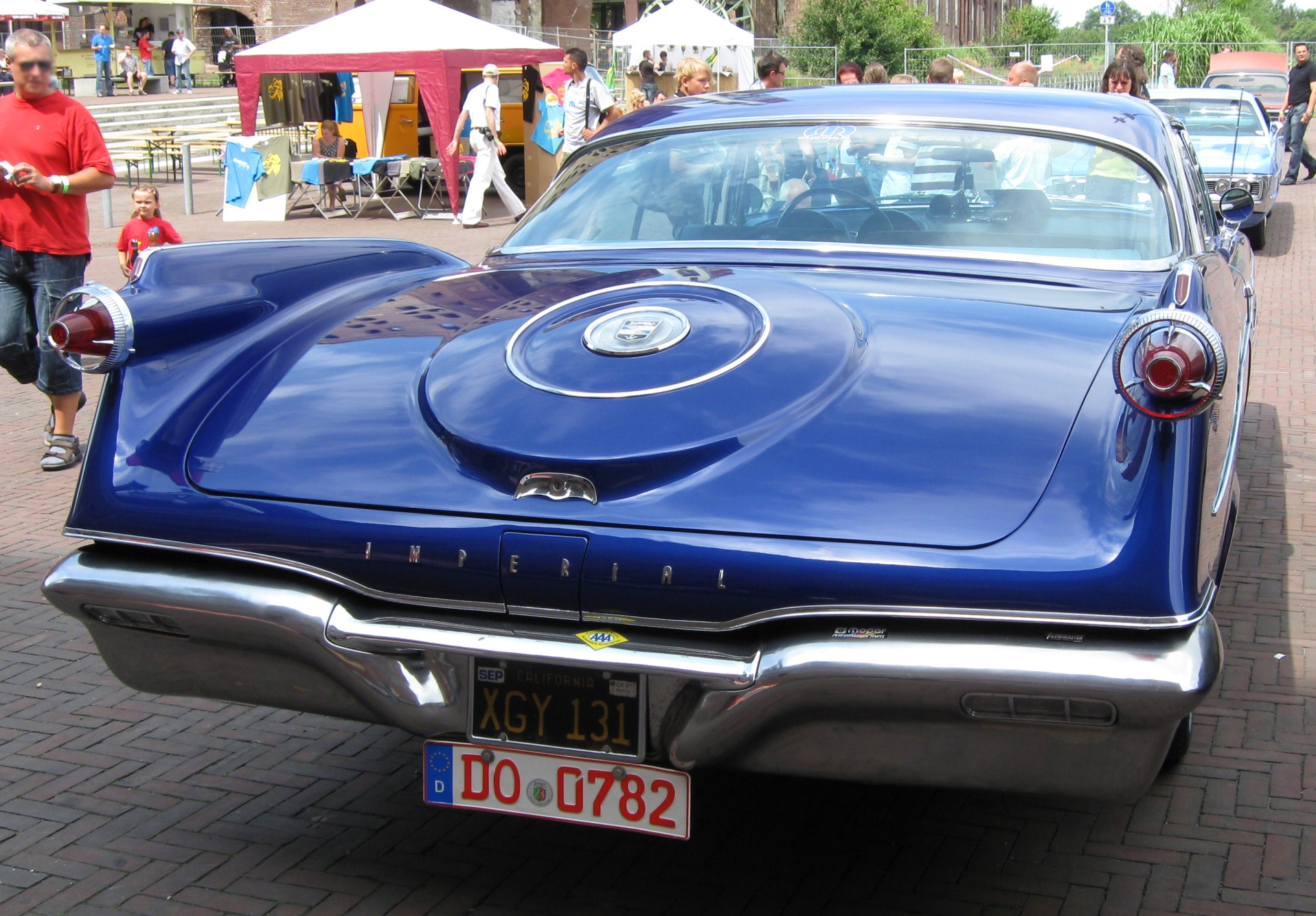 Chrysler 77 Crown sedan