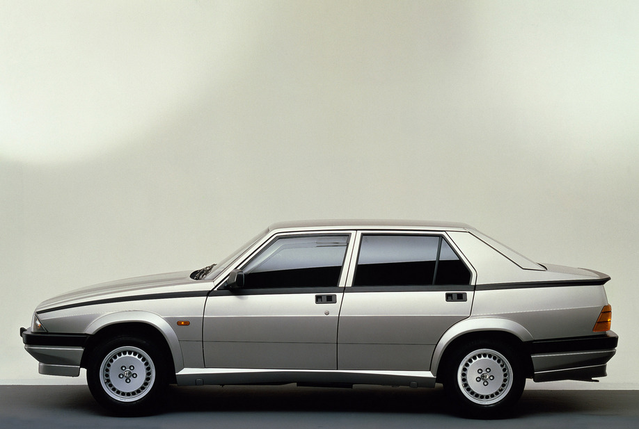 Alfa Romeo 75 Twin Spark 20