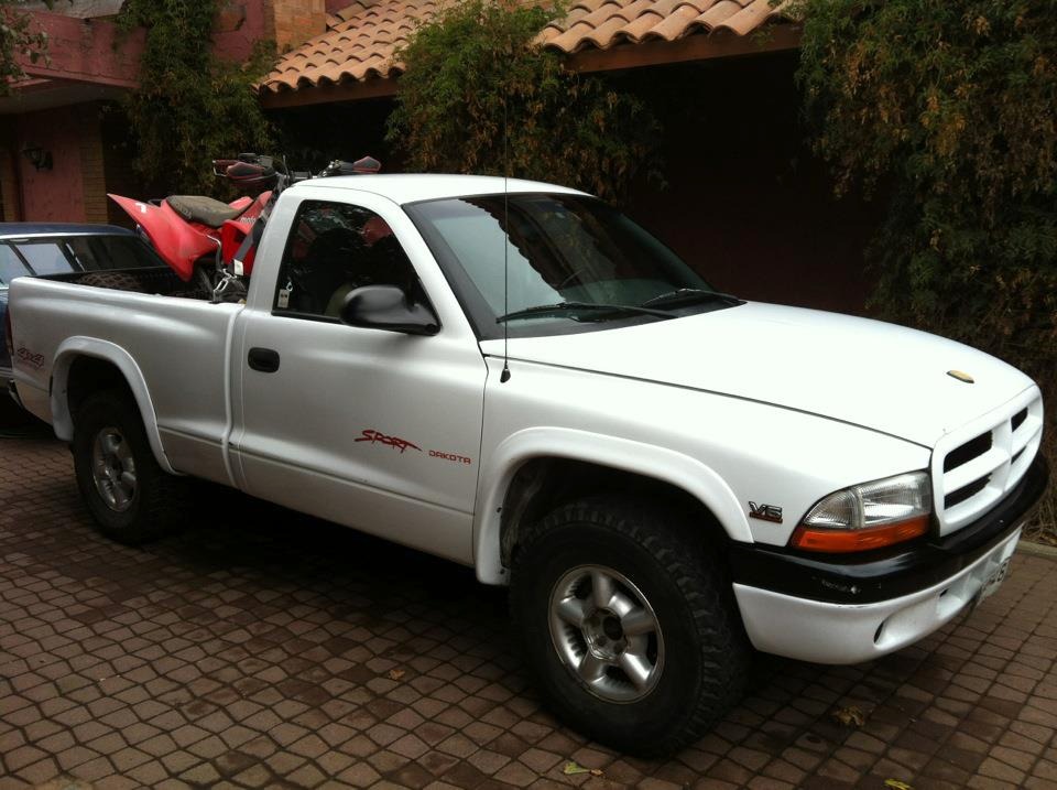 Dodge Dakota Magnun V6