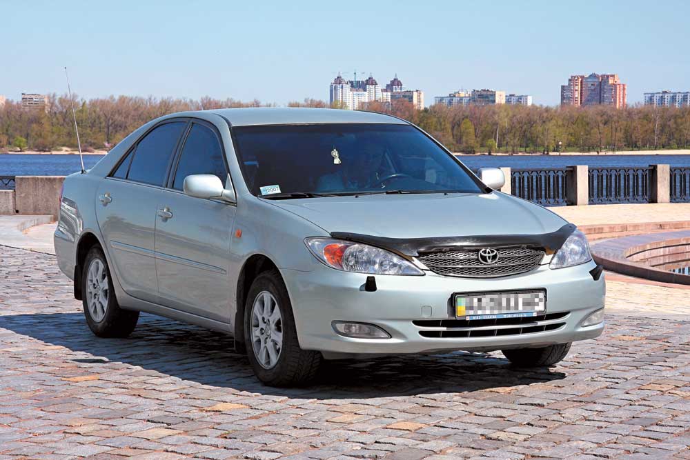 Toyota Camry 30