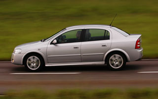 Chevrolet Astra Sedan