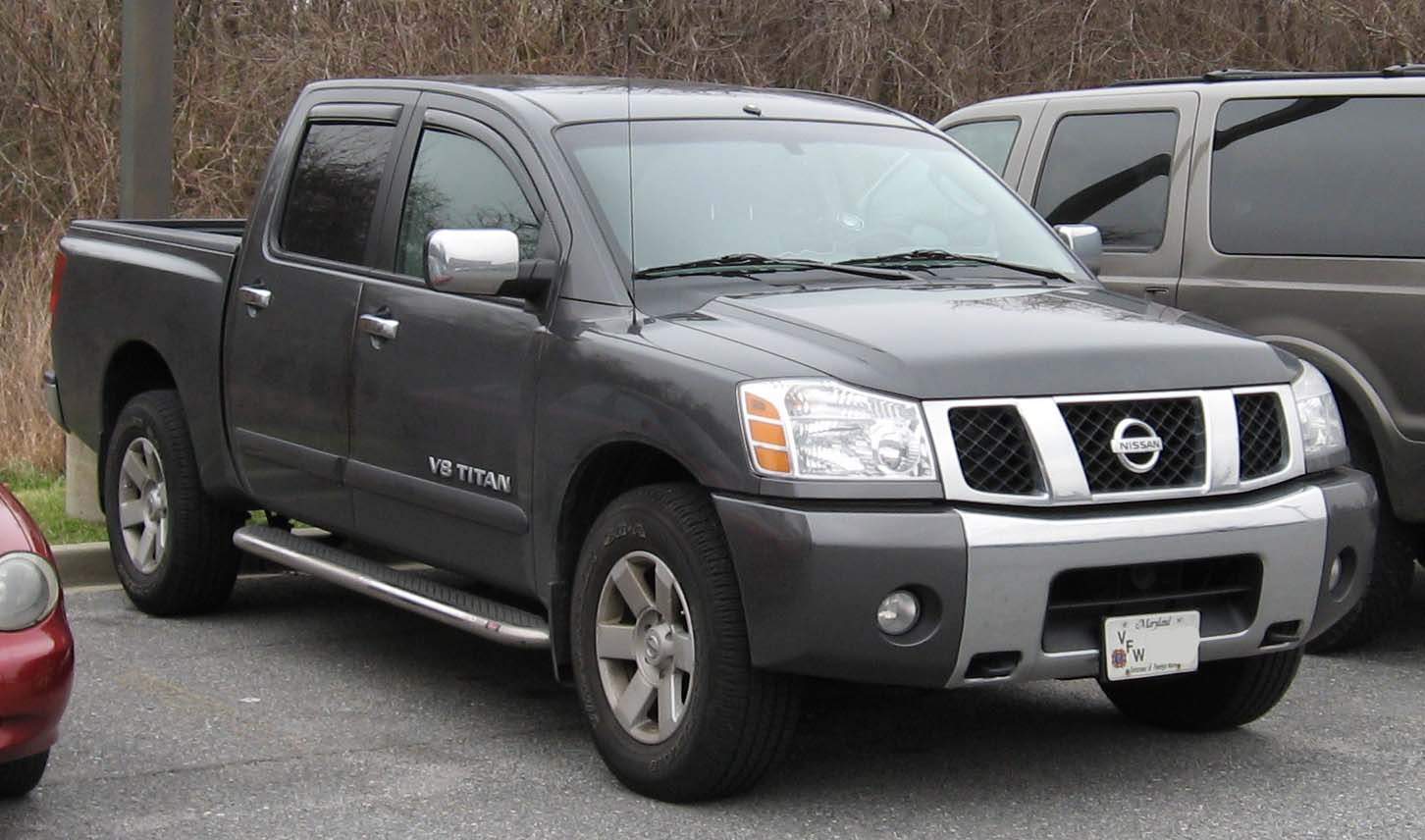 Nissan Titan V8