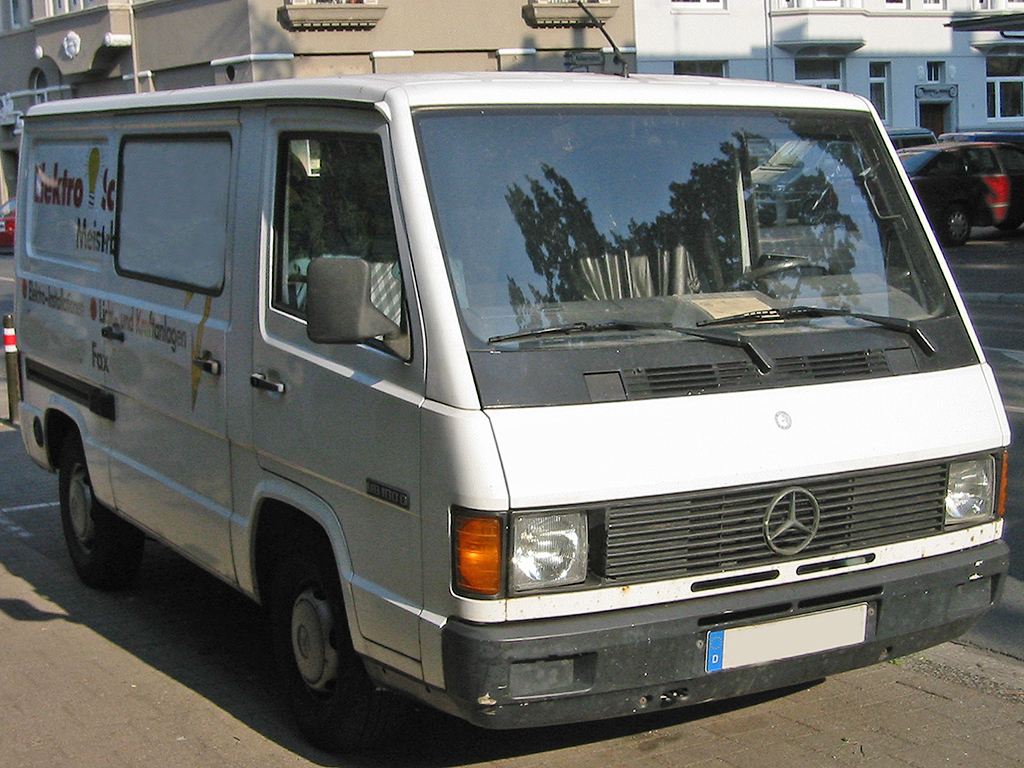 Mercedes-Benz MB 100 29D
