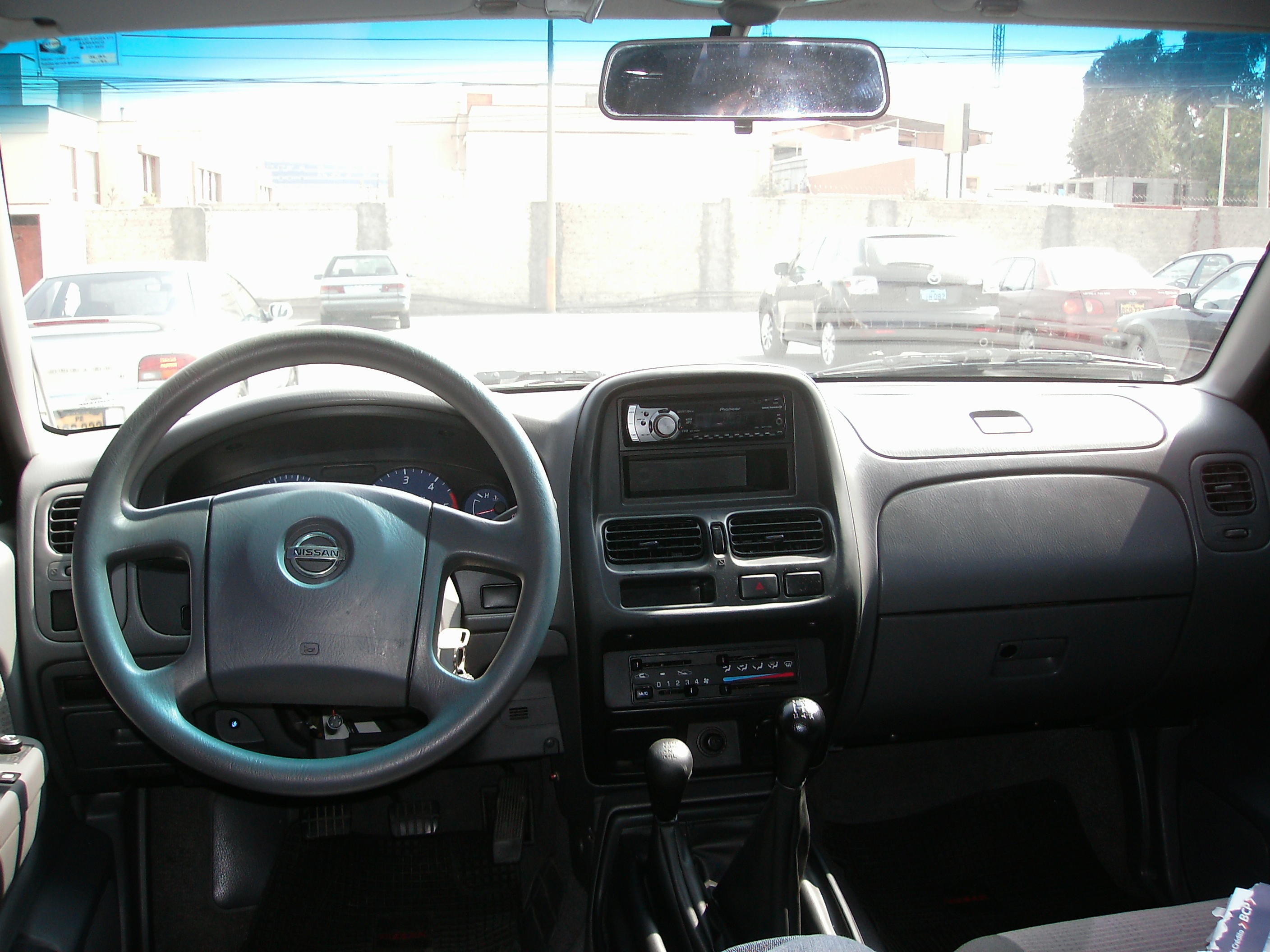 Nissan Frontier AX