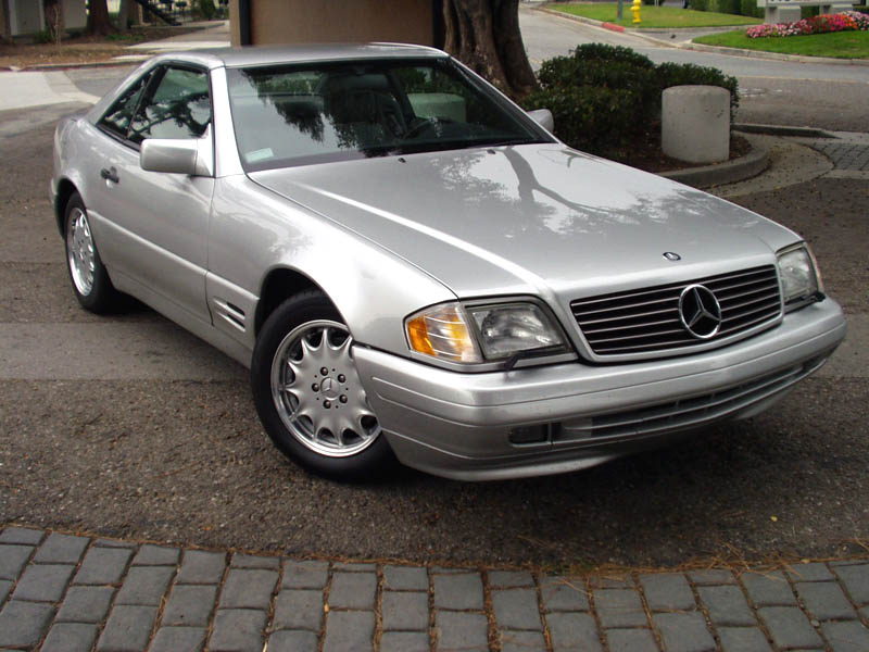 Mercedes-Benz 320 SL