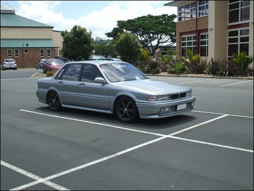 Mitsubishi Galant VX