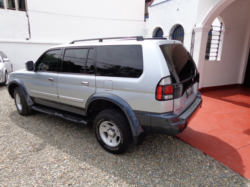 Mitsubishi Nativa GLS 4WD