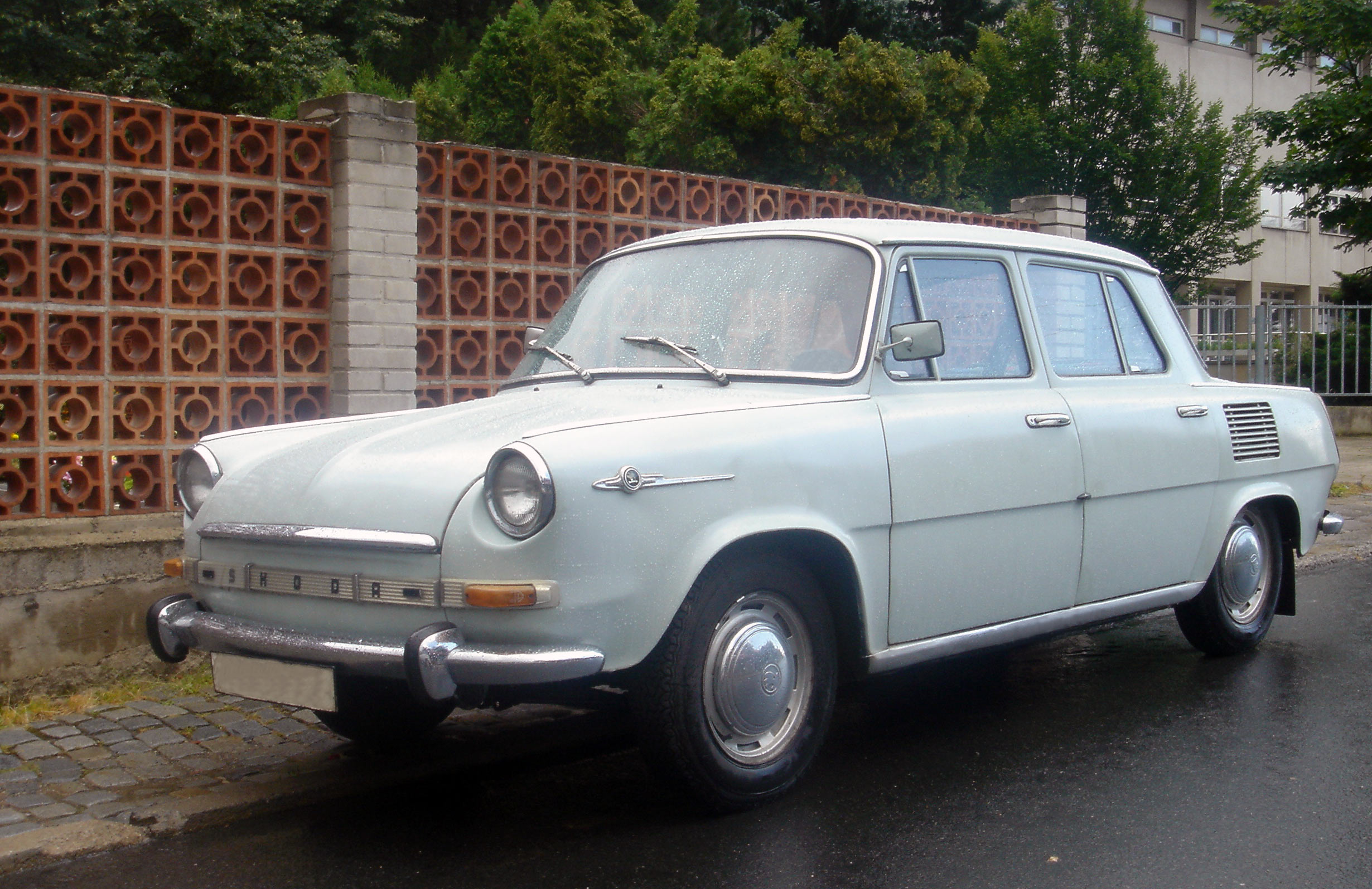 Skoda 1000MB