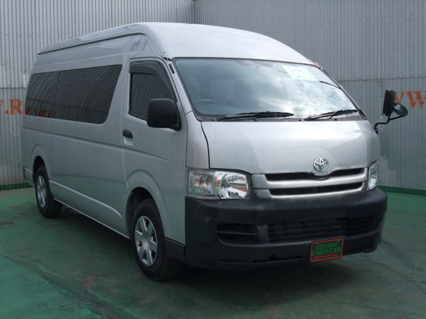 Toyota Hiace Commuter