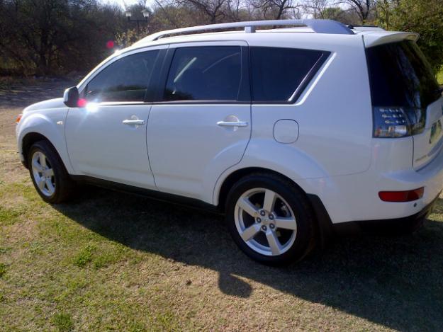 Mitsubishi Outlander GLS 24