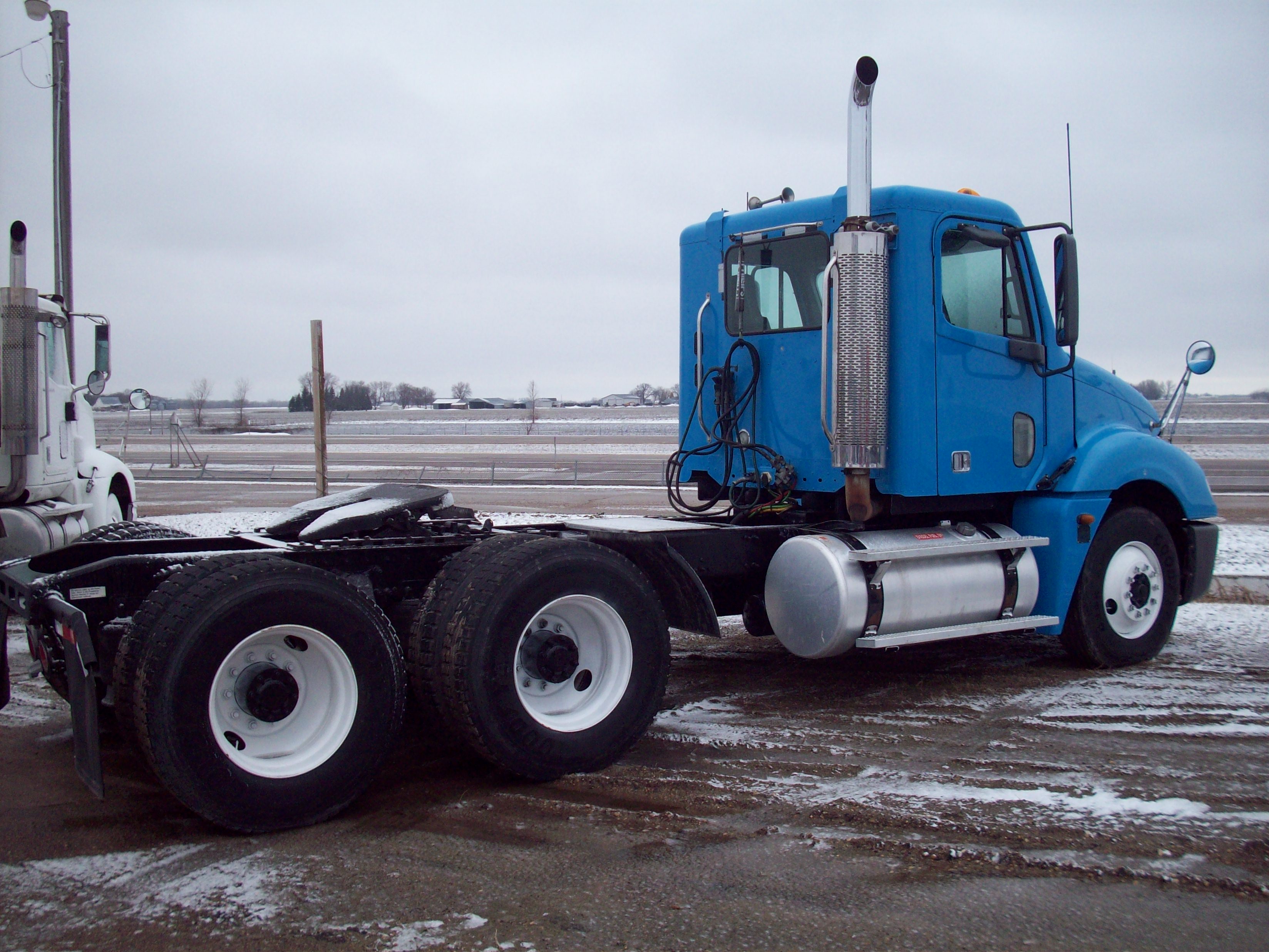 Freightliner CL120 Columbia Series