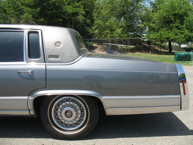 Cadillac Van Cleef Series 3 Limo