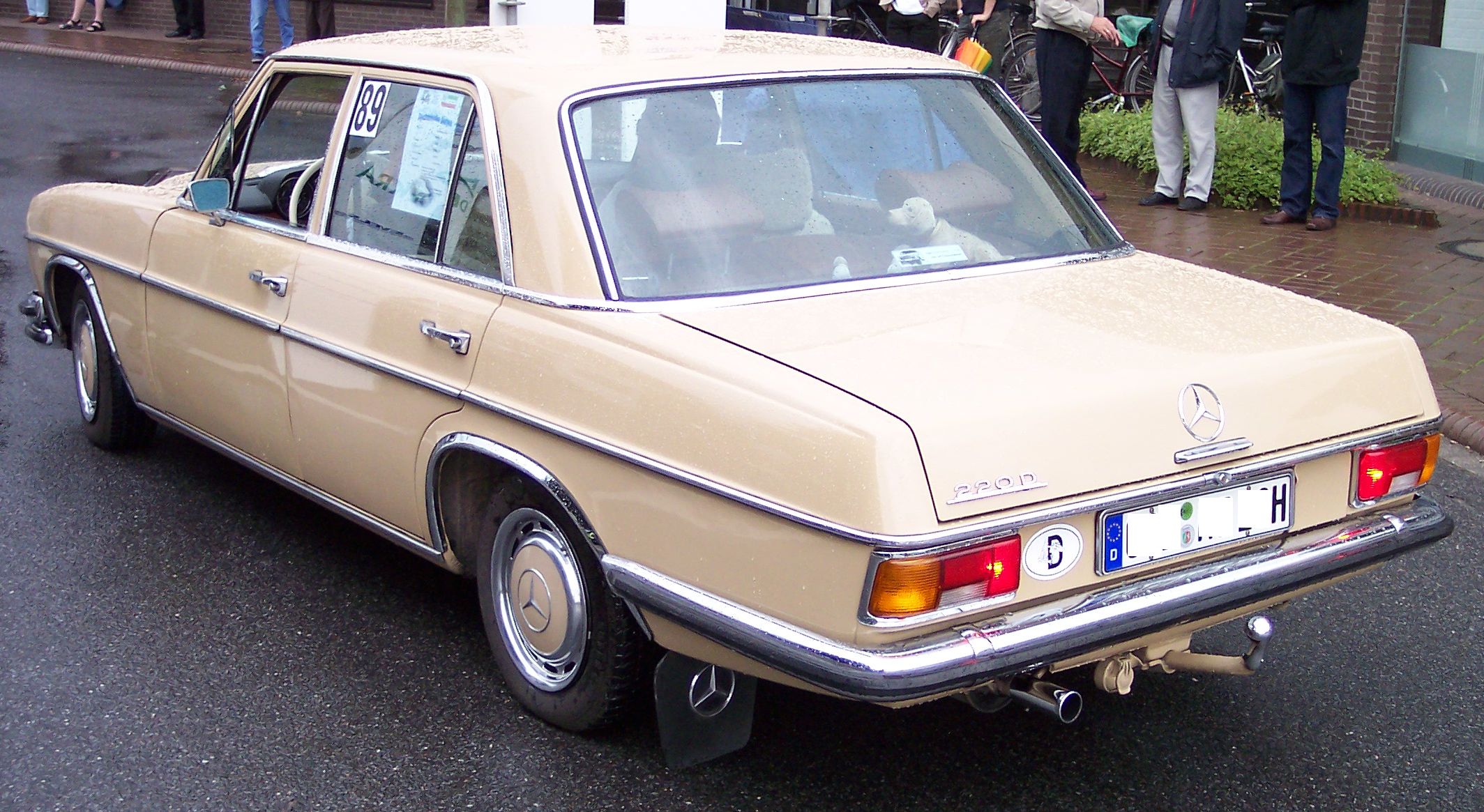 Mercedes-Benz 220 D