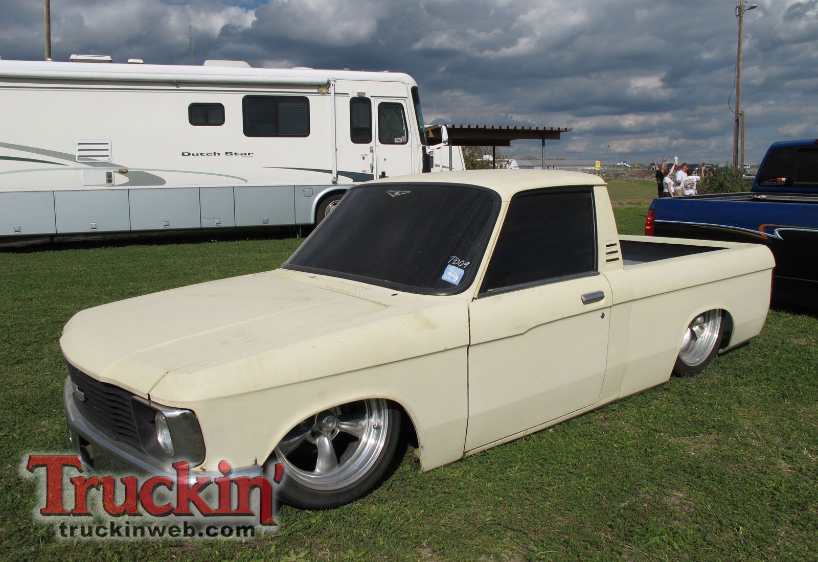 Chevrolet Luv 2300 DLX Space Cab