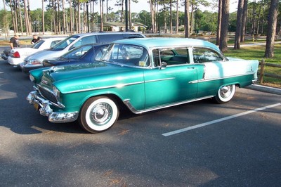 Chevrolet Bel Air 2-dr Sedan