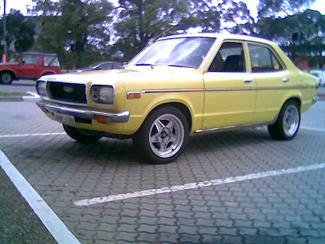 Mazda 808