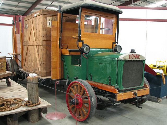 Doane HP 6 Ton lowbed stake