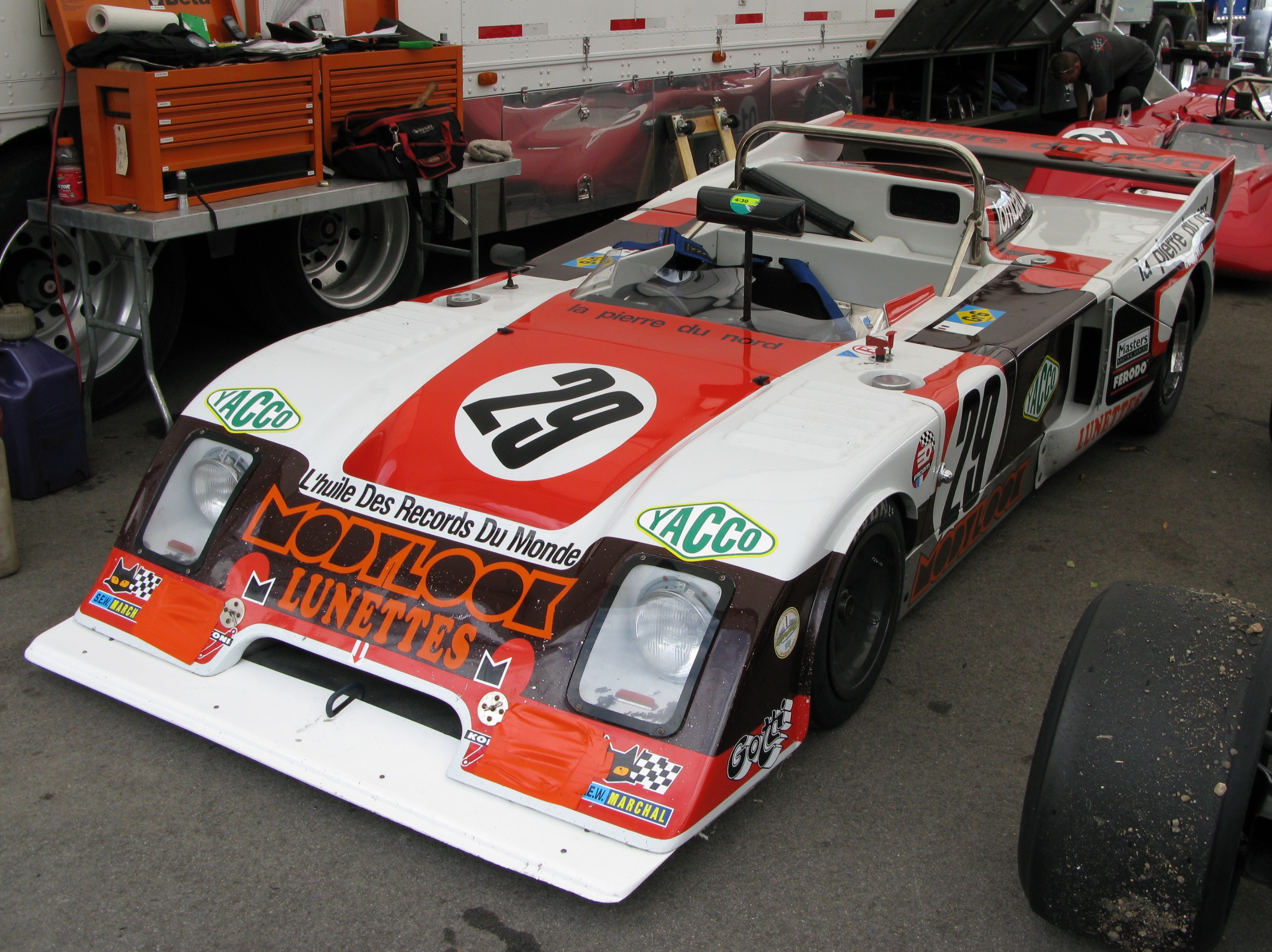 Chevron B 36