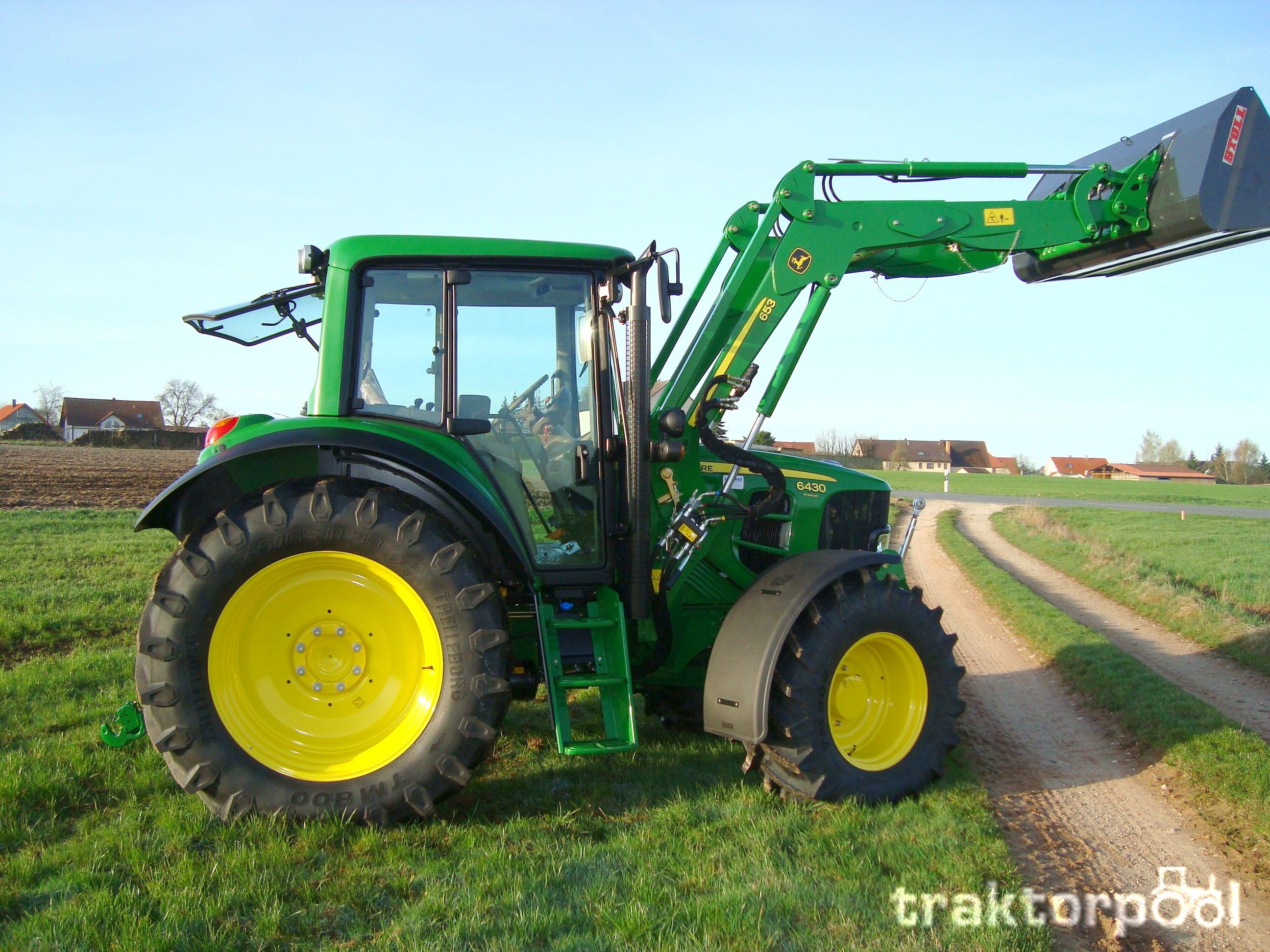 John Deere 6430