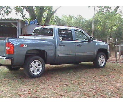 Chevrolet Silverado Z71 LT Crew Cab