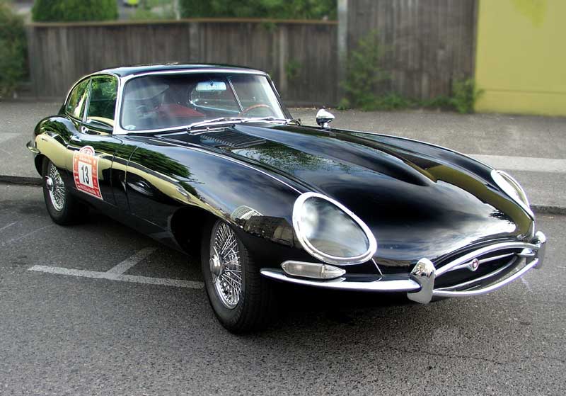 Jaguar E-Type FHC