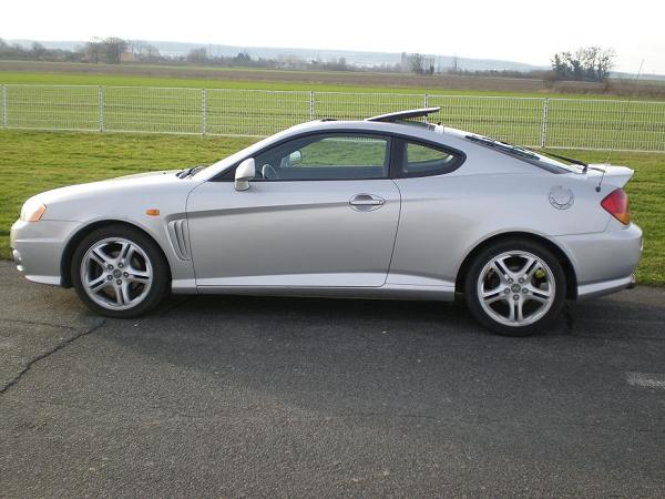 Hyundai Coupe 27L V6