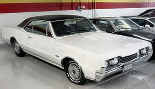 Oldsmobile Cutlass 442 2dr HT