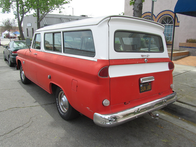 Chevrolet C10 Suburban