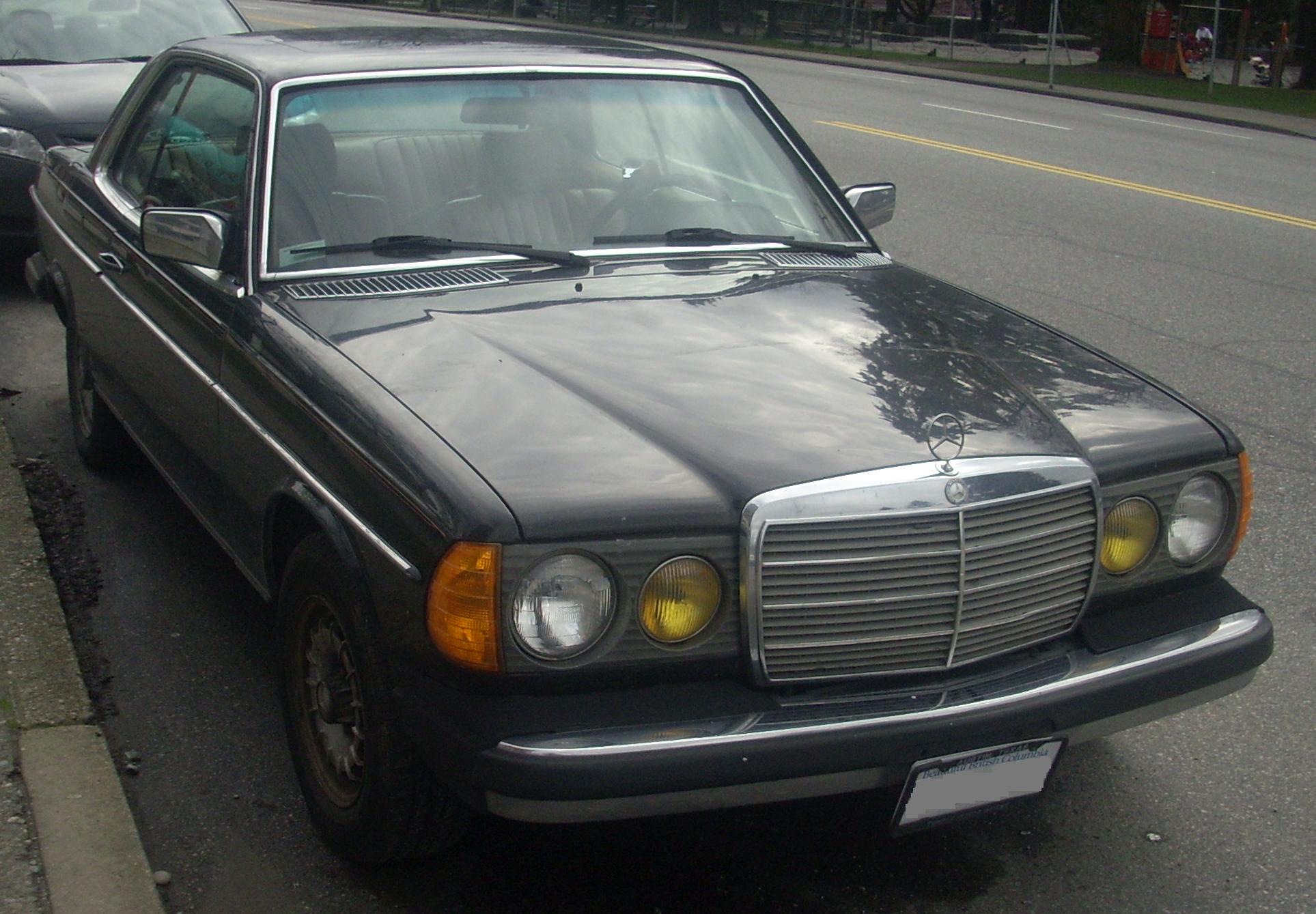 Mercedes-Benz 300 CD