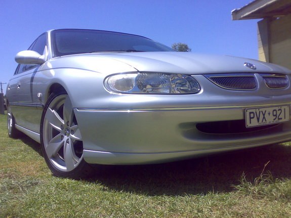 Holden Berlina VY1