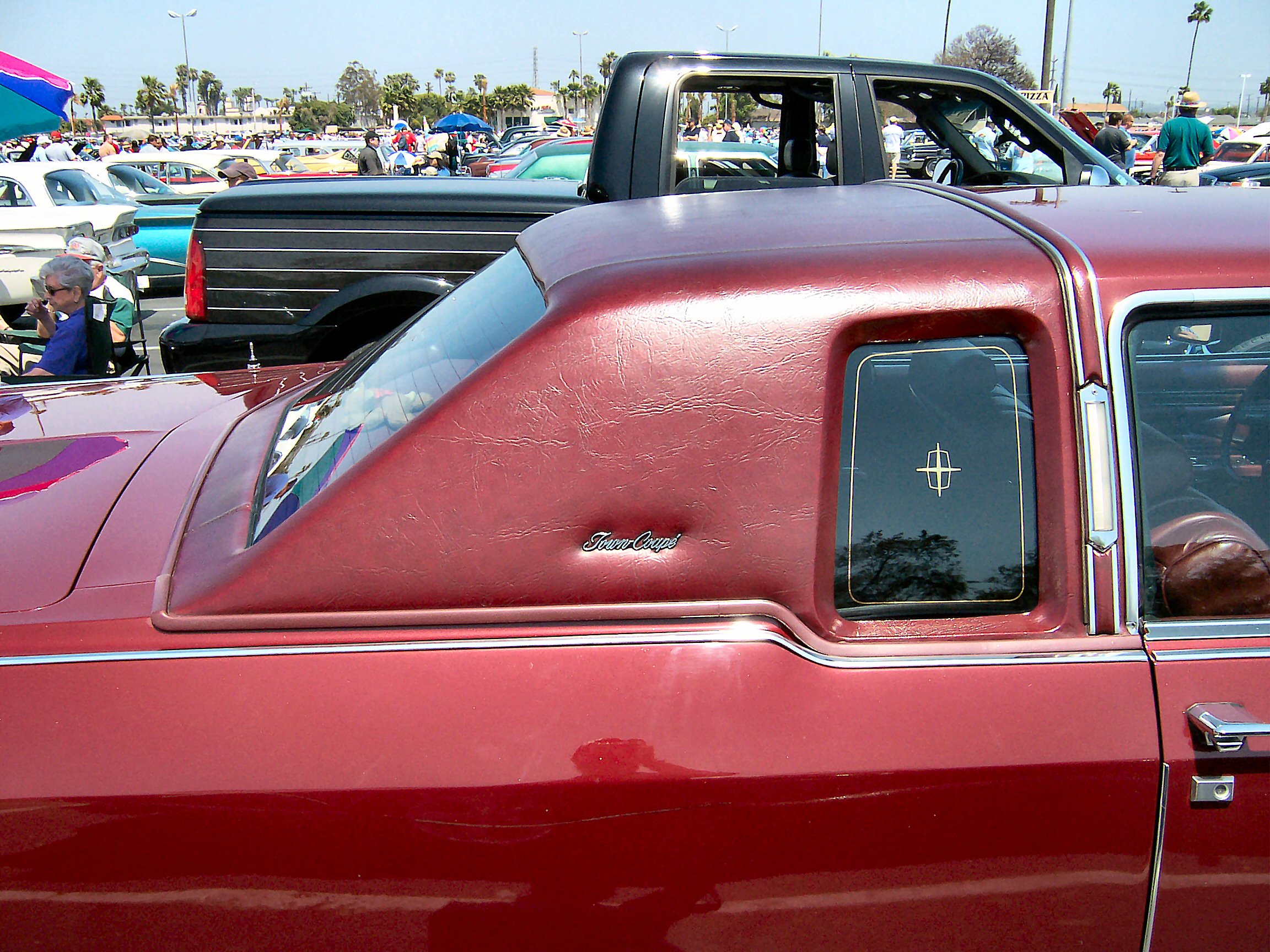 Lincoln Town Coupe