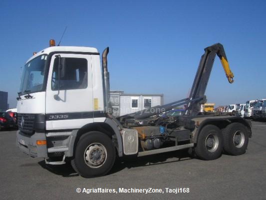 Mercedes-Benz Actros 3335