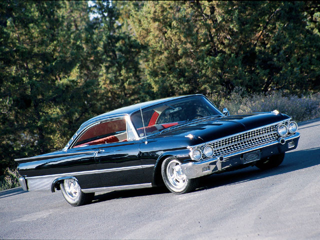 Ford Galaxie Starliner