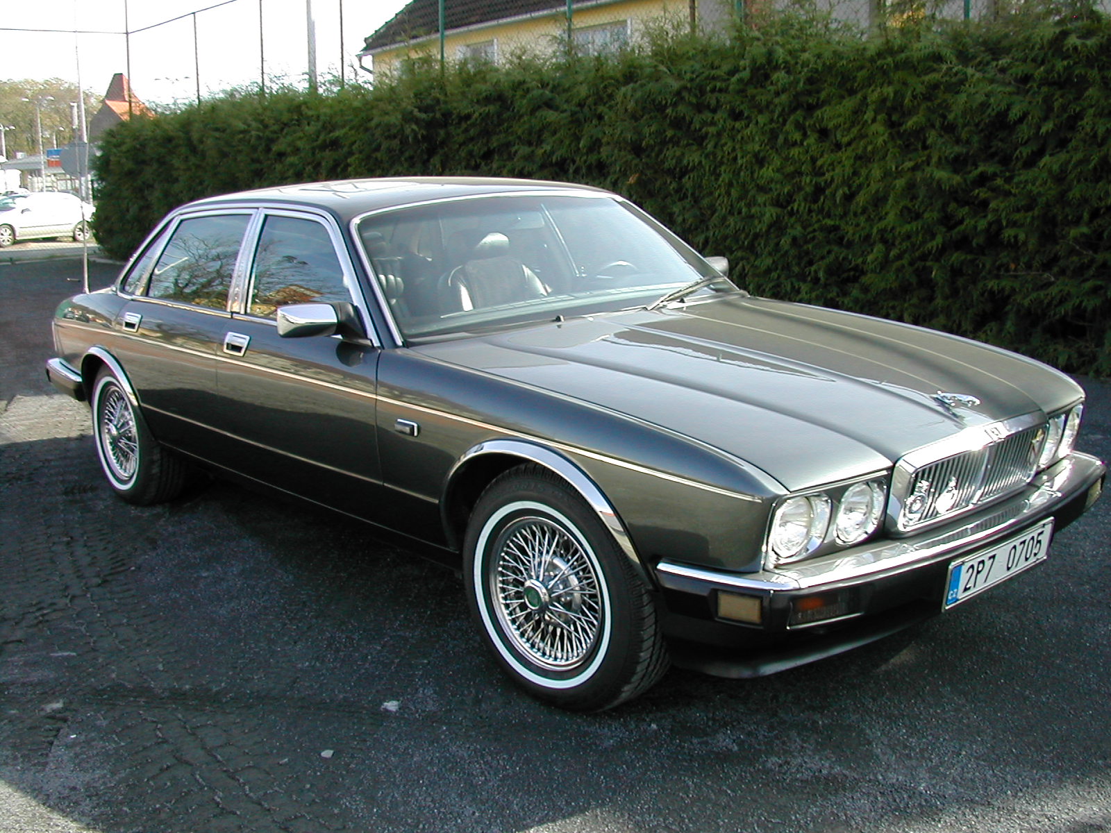 Jaguar Sovereign 40