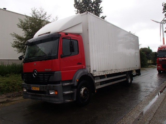 Mercedes-Benz Atego 1823 L