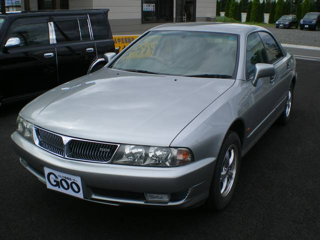 Mitsubishi Diamante 25V SE