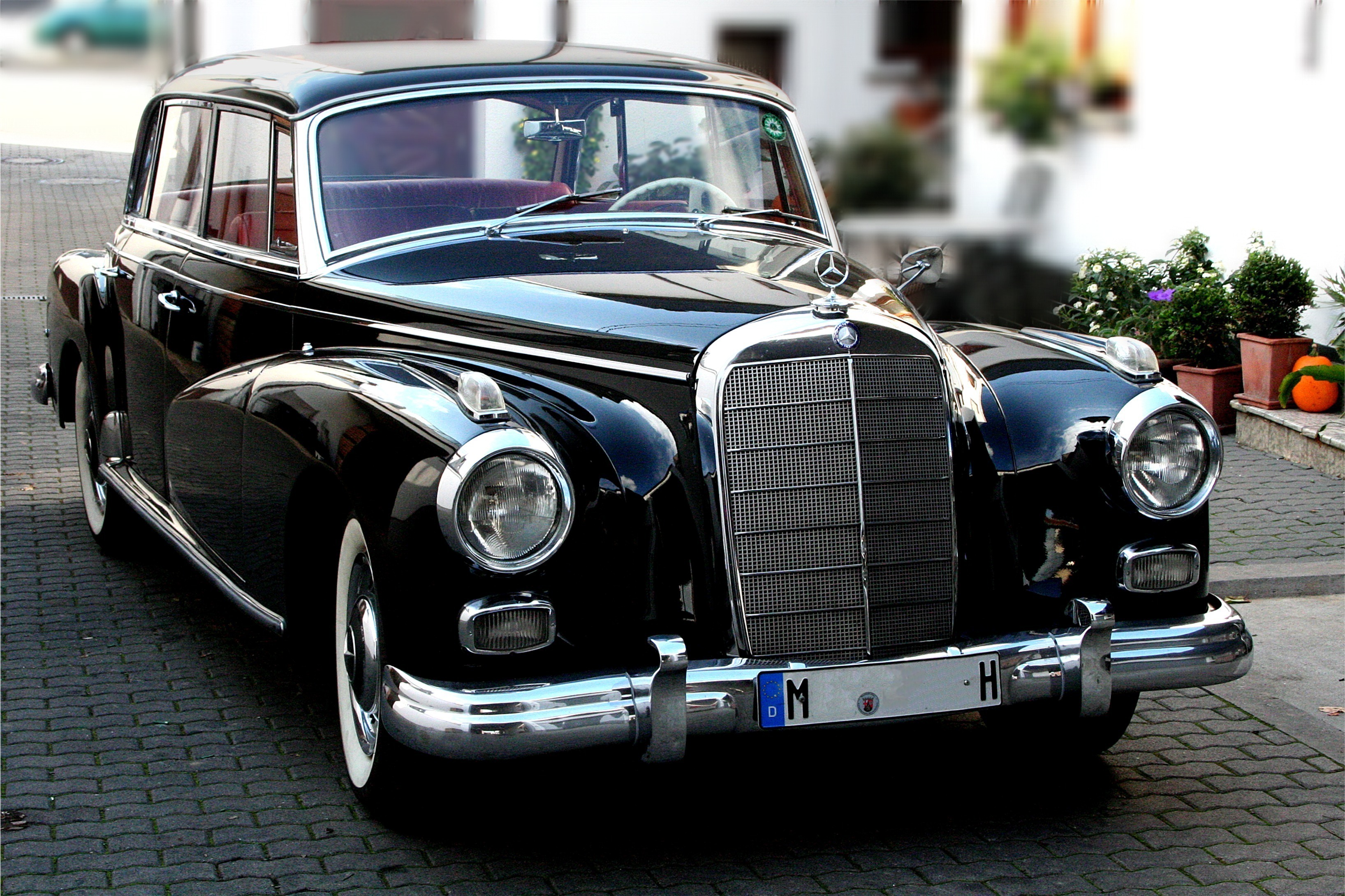 Mercedes-Benz 300 D