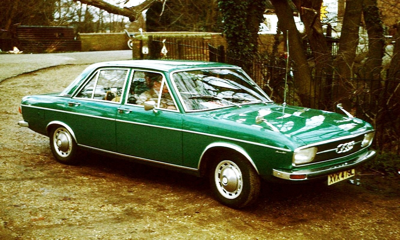 Audi 100 E 28 V6