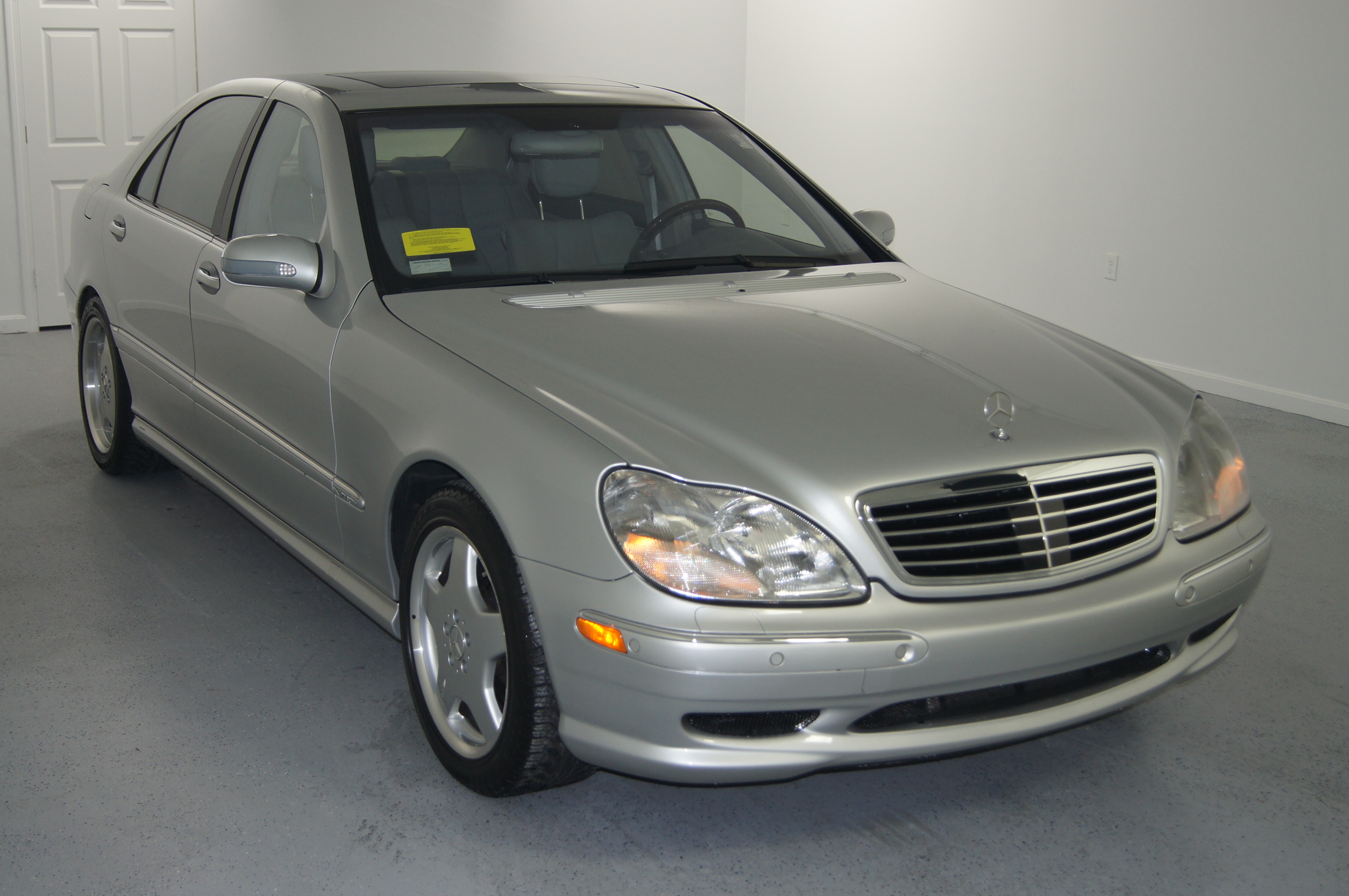 Mercedes-Benz 500 SEL Limo